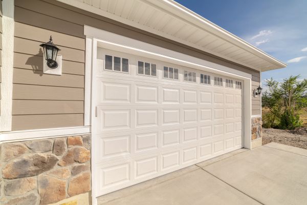 Garage Lifting in Greeley